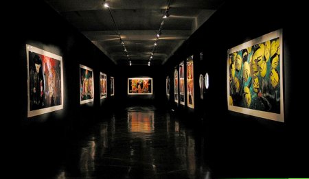 Installation shot of Um Novo Tempo - Reimagining Brazil, Heterosis Conde Duque, ARCO, Madrid, 2002.
