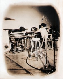 Steve Dunstan playing his handbuilt synthesisers at Open Processes [photo: Fat Jack Jacobsen]